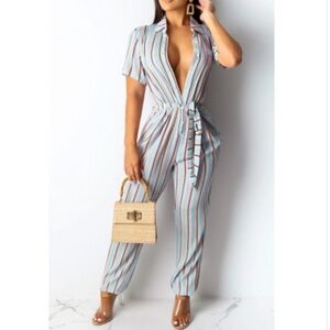 NWT’S STRIPED TIE JUMPSUIT!